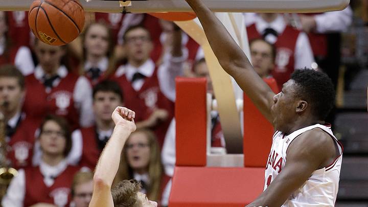 No. 25 Indiana routs Illinois 103-69 on Ferrell's big night No. 25 Indiana routs Illinois 103-69 on Ferrell's big night