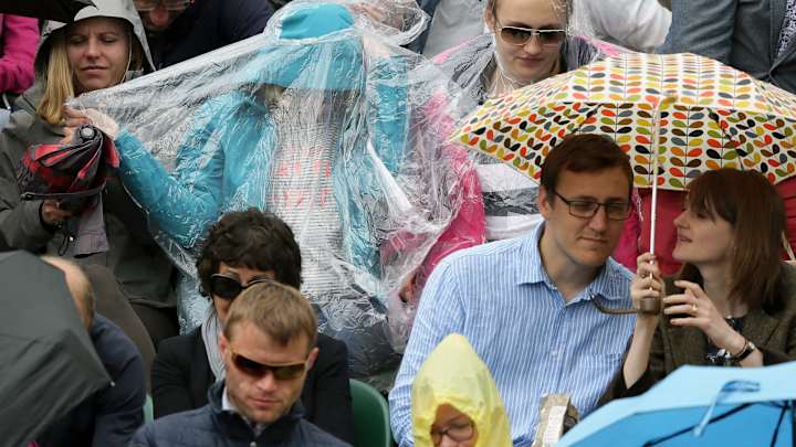 Federer, Serena highlight Centre Court  play on Day 5