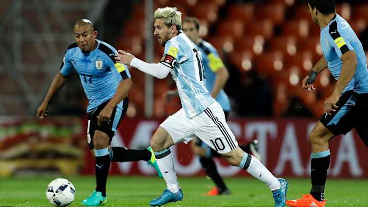 Watch: Lionel Messi scores winner vs. Uruguay in his Argentina return