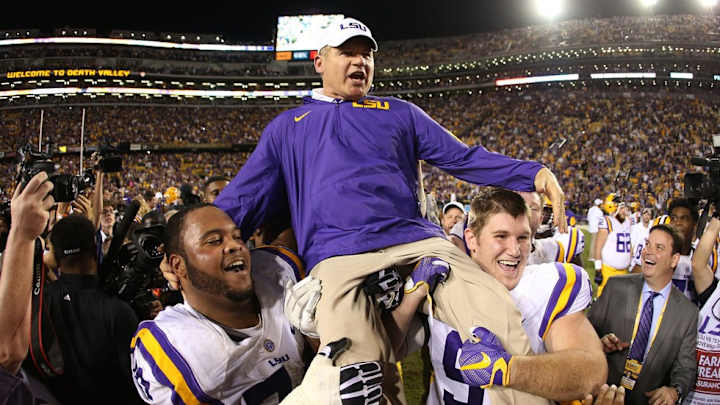 Superfan? TV show narrator? Thinking of a few jobs for the charismatic Les Miles until a new coaching job arrives