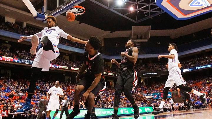 Boise State opens on torrid pace, beats Fresno State 81-70 Boise State opens on torrid pace, beats Fresno State 81-70