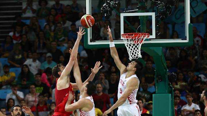 Dario Saric’s game-sealing block on Pau Gasol is already a t-shirt