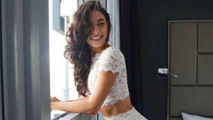 Thursday's PM Hot Clicks: Danielle Robertson; Ricky Williams film