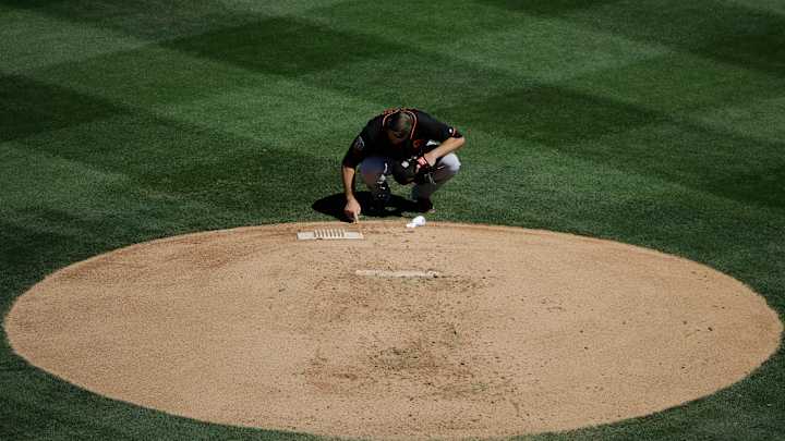 Rockies' Arenado hitting .606 after 10-4 loss to Giants