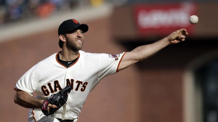 Bumgarner throws gem, gets RBI in Giants' 1-0 win over Cubs Bumgarner throws gem, gets RBI in Giants' 1-0 win over Cubs