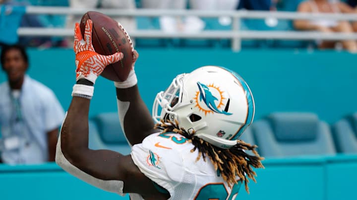 Dolphins head off on 2-game West Coast swing flying high