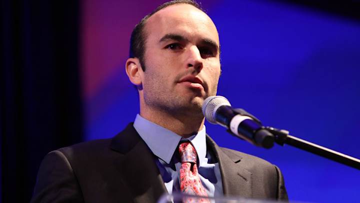 Landon Donovan: USWNT ‘deserve to be treated fairly in all ways’