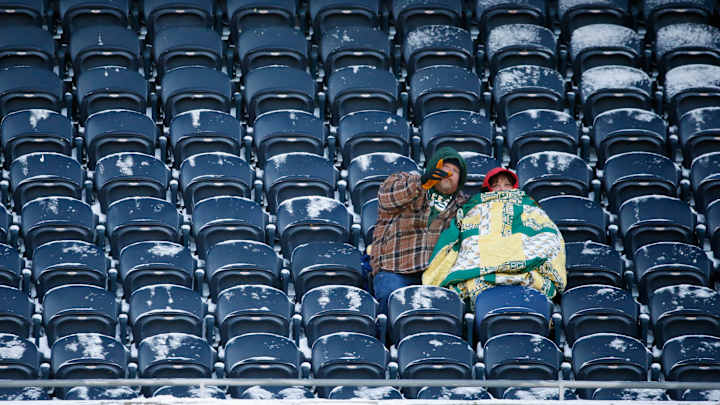 The Latest: $2 tickets in KC if you brave minus-15 temps