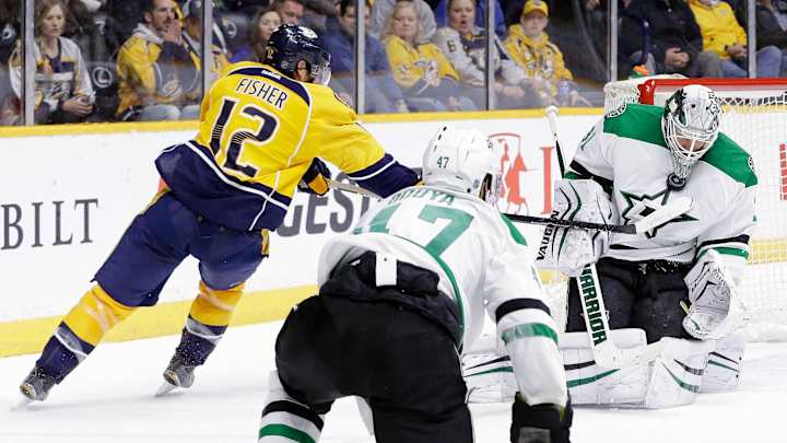 Stars slip past Predators 3-2 in OT