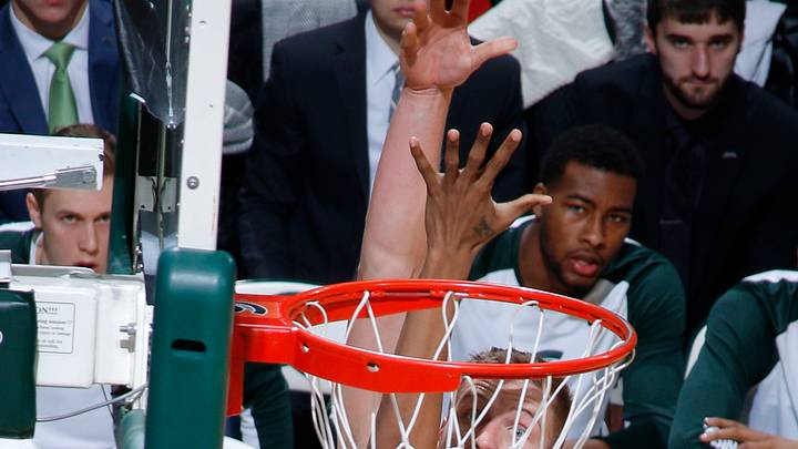 Denzel Valentine-led No. 8 Michigan State tops Indiana 88-69