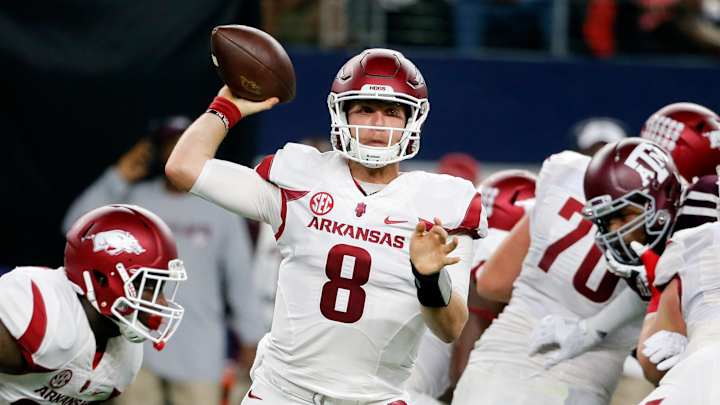 Allen proving clutch at QB late in games for No. 17 Arkansas