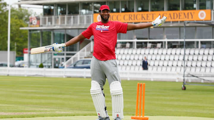 Kids brings weak trash into paint, Andre Drummond blocks him