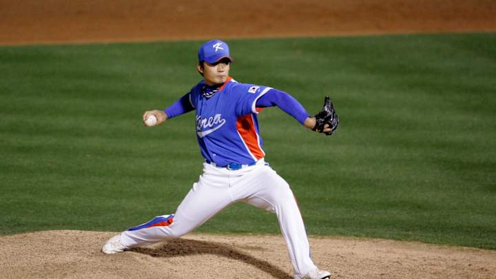 Cardinals sign Korean pitcher Seung-Hwan Oh to bolster 'pen