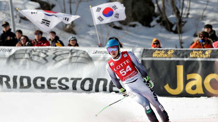Korean skier earns applause at 2018 Olympics test event
