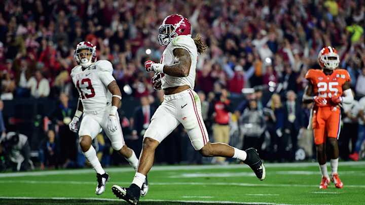 Watch: Alabama RB Derrick Henry opens scoring with 50-yard TD run