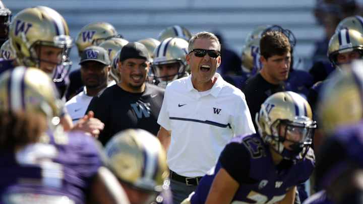 No. 8 Washington giving up very little on defense in 2 games