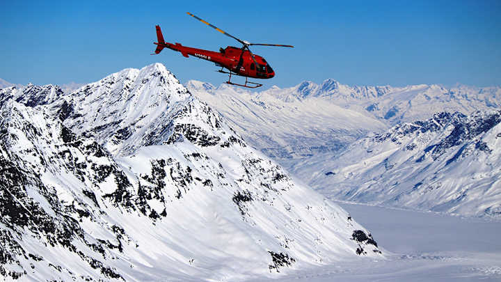 Two expert heli-skiing guides' escape from Alaskan avalanche accident