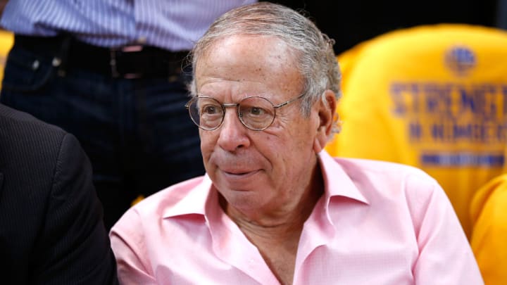 Rockets owner Les Alexander donates $500,000 to Houston flood victims Rockets owner Les Alexander donates $500,000 to Houston flood victims