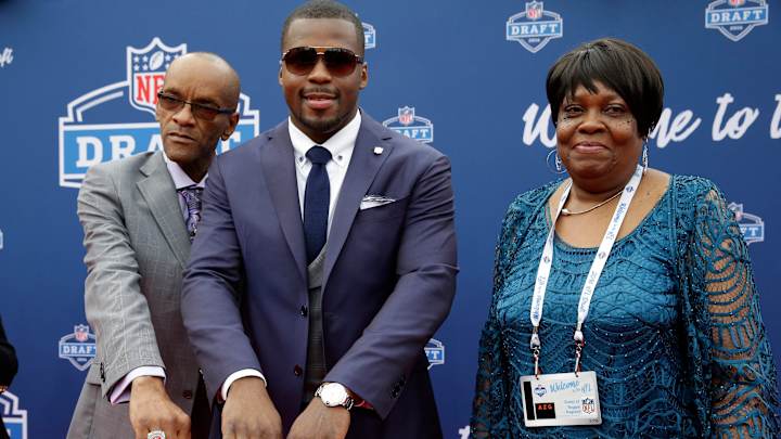 Bills trade up to draft Alabama LB Ragland with 41st pick