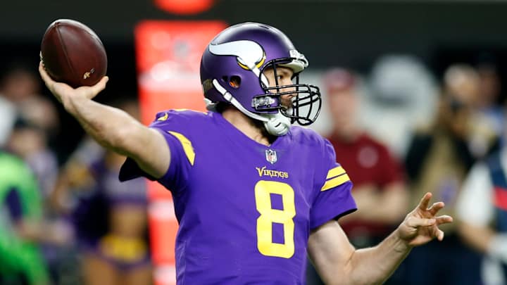 Vikings QB Bradford returns from hard hit by Cowboys