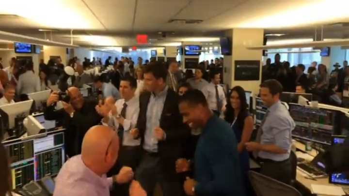 Watch: Eli Manning is an awkward dancer