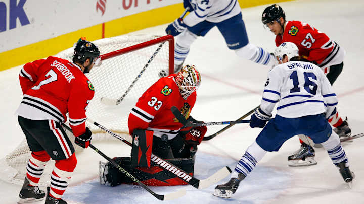 Blackhawks stop slide with 7-2 victory over Maple Leafs