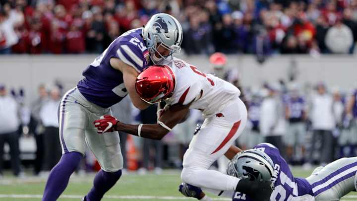 Arkansas wide receiver Reed carted off field on stretcher