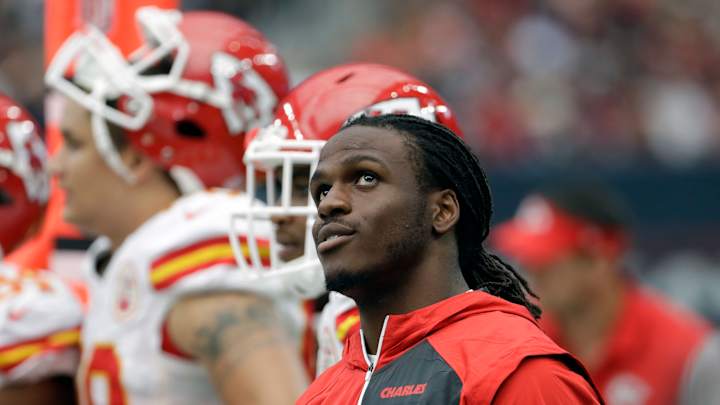 Chiefs' Jamaal Charles has exploratory surgery on knee