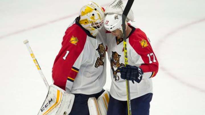Panthers extend win streak to 12, beat Oilers 2-1