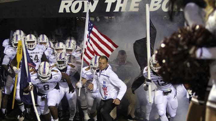 Western Michigan backs up 'row the boat' motto with wins