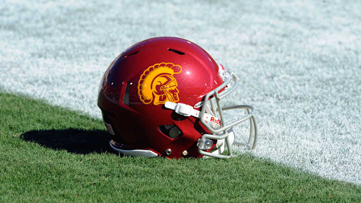 Four-star cornerback Thomas Graham decommits from USC Four-star cornerback Thomas Graham decommits from USC
