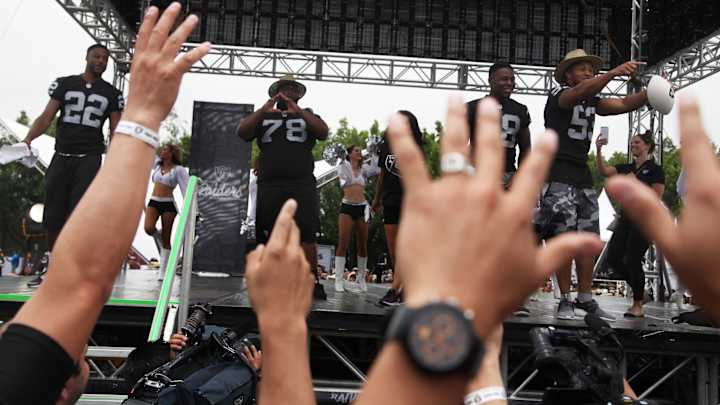 Raiders give Mexico a taste of the NFL during draft days