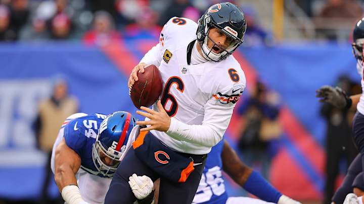 Report: Jay Cutler undergoing tests for shoulder injury, could miss rest of season