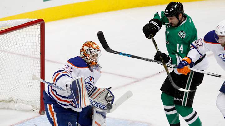 Benn scores 27th goal, Stars beat Oilers 3-2