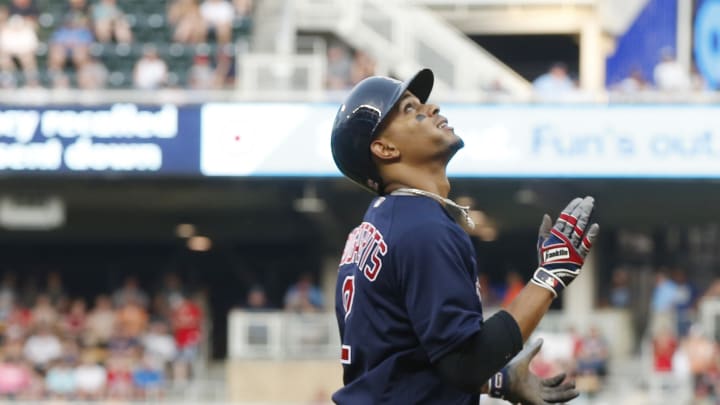 Bogaerts, Red Sox rout Twins 8-1