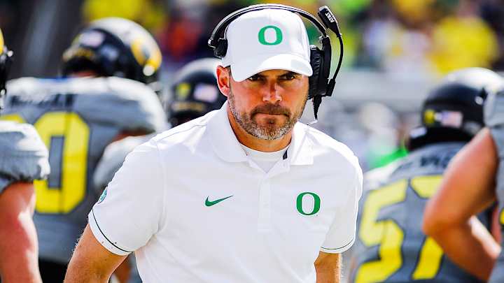 Mark Helfrich becomes victim of his own success as Oregon fires him amid downturn from Pac-12 power Mark Helfrich becomes victim of his own success as Oregon fires him amid downturn from Pac-12 power