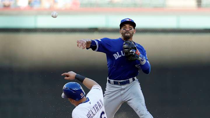 Blue Jays 2B Travis to miss second straight game