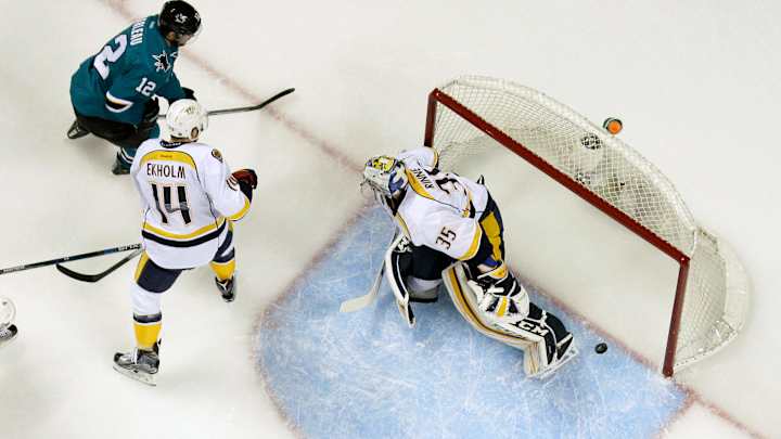 Pavelski's 2 goals lead Sharks past Predators 5-1 in Game 5