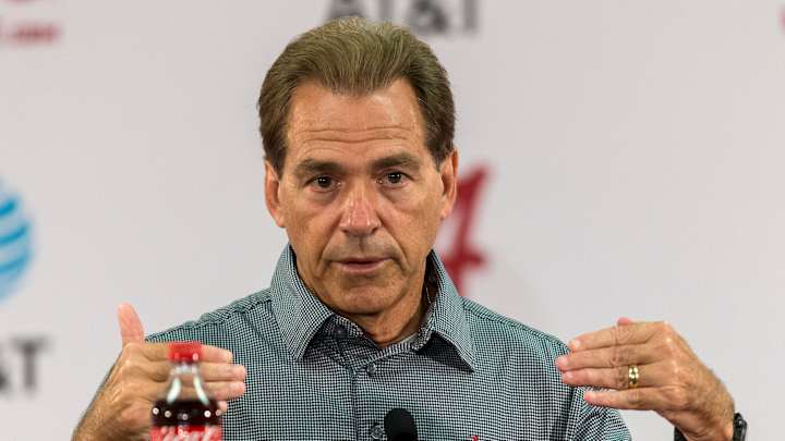 No. 1 Alabama welcomes Kentucky after week of distractions