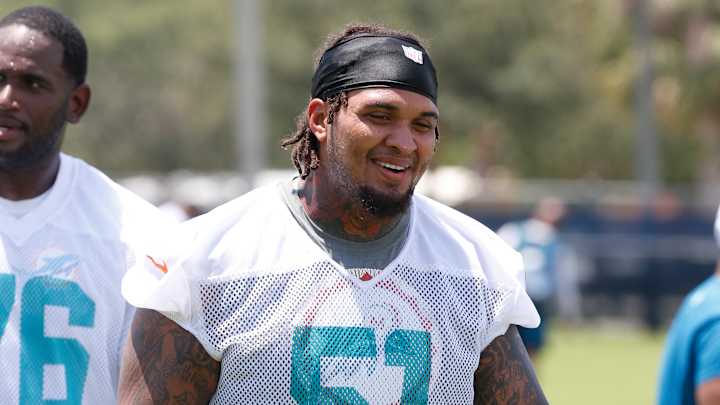 Dolphins' Pouncey says hip injury isn't career threatening
