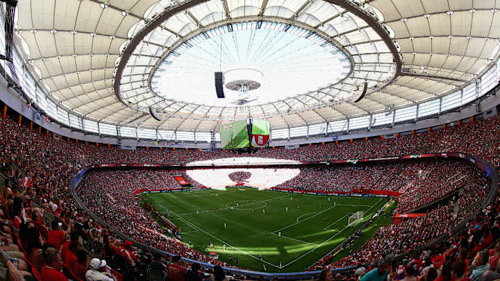 El Salvador players share recording of man offering money to fix match El Salvador players share recording of man offering money to fix match