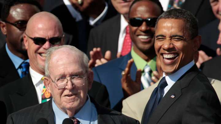 Buddy Ryan, NFL coach and defensive mastermind, dies at 82