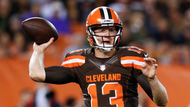 'Old man' McCown back in starter's role for young Browns