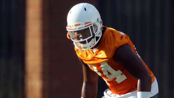 Tennessee safety Kelly switching number to honor slain teen Tennessee safety Kelly switching number to honor slain teen