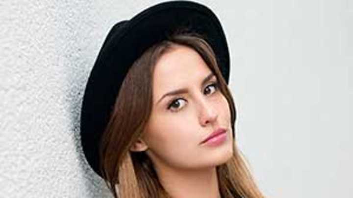 Wed. P.M. Hot Clicks: Lucy Watson; Rain Delay Jousting Baseball Teams Wed. P.M. Hot Clicks: Lucy Watson; Rain Delay Jousting Baseball Teams