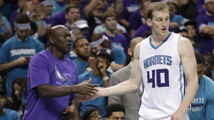 NBA rumors: Latest news on injuries, contracts, more