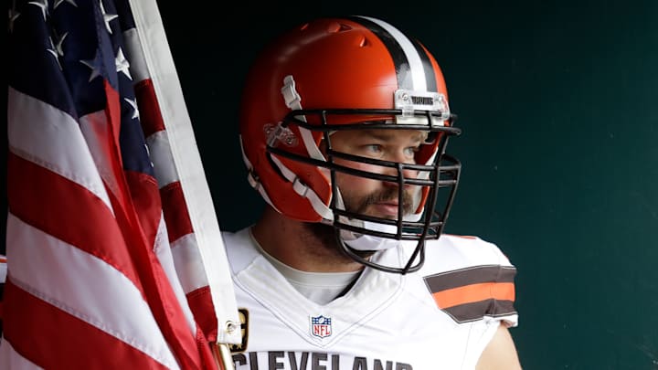 Browns tackle Thomas again a pillar amid ruins of season