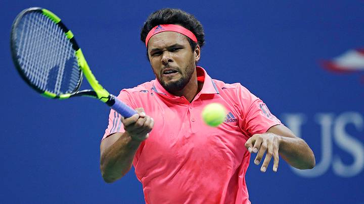Tsonga returns from injury with win at Shanghai Masters Tsonga returns from injury with win at Shanghai Masters