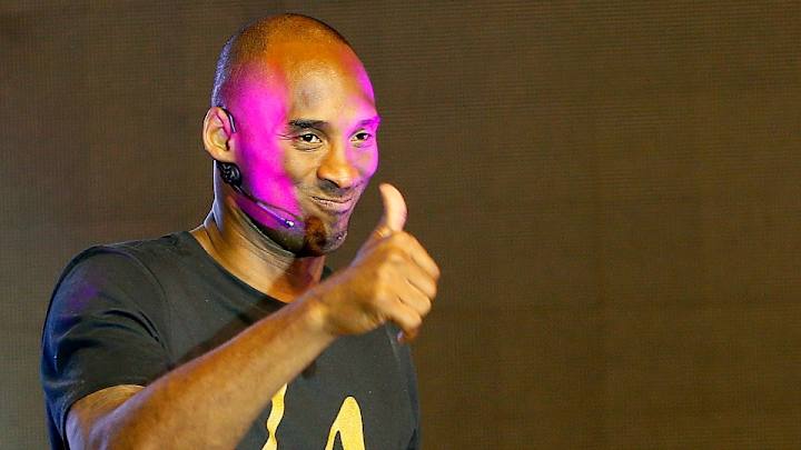 Kobe Bryant got a Lakers lowrider from Snoop Dogg Kobe Bryant got a Lakers lowrider from Snoop Dogg