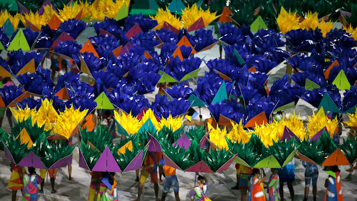 Paralympic Games open to theme: 'Heart knows no limits'